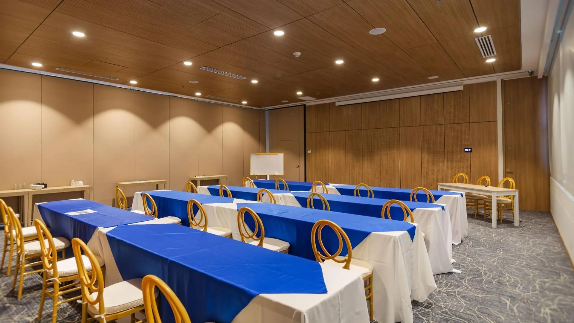 Holiday Inn Express Cartagena Manga By Ihg 4*,  Colombia