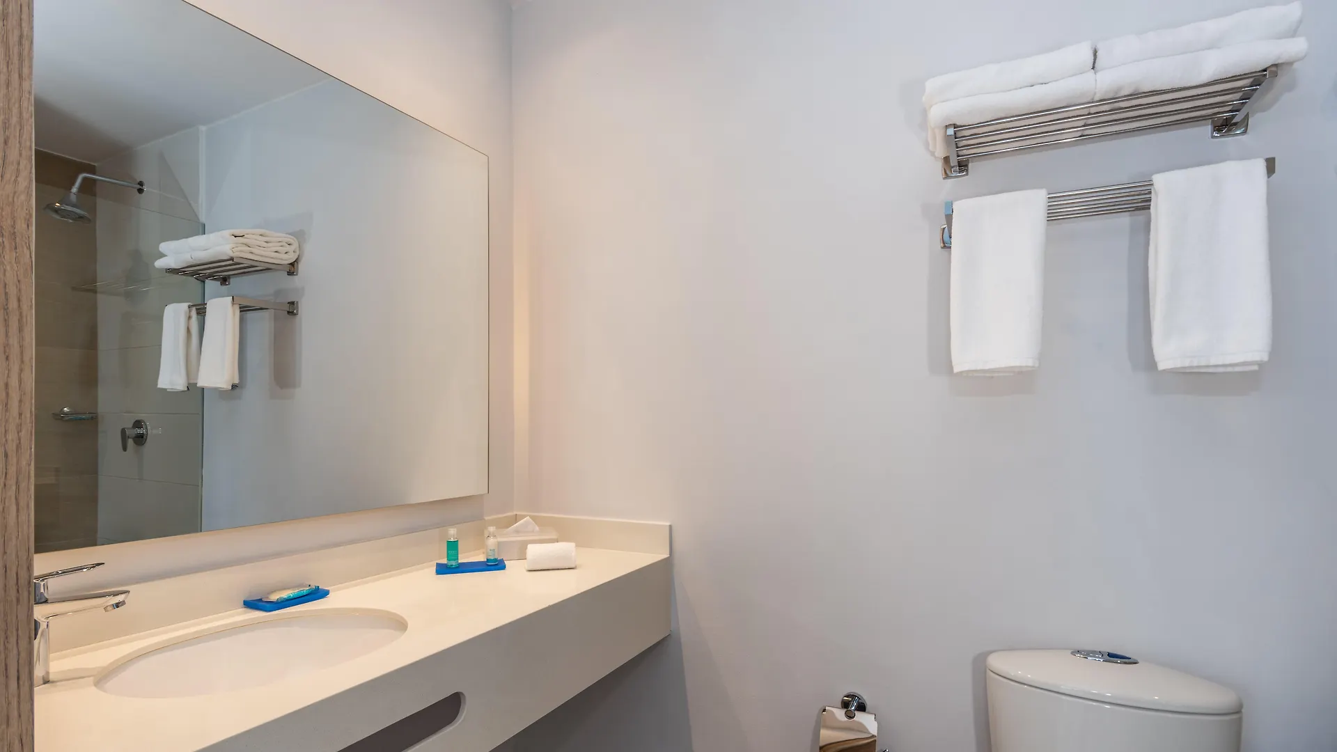 Holiday Inn Express Cartagena Manga By Ihg