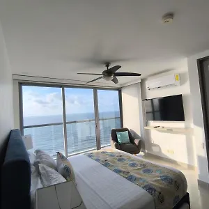 Ocean Front - 5 Stars View Apartamento